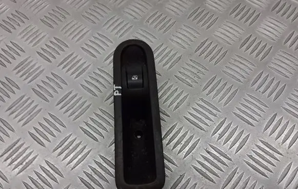 Renault Megane II Electric window control switch 156013870