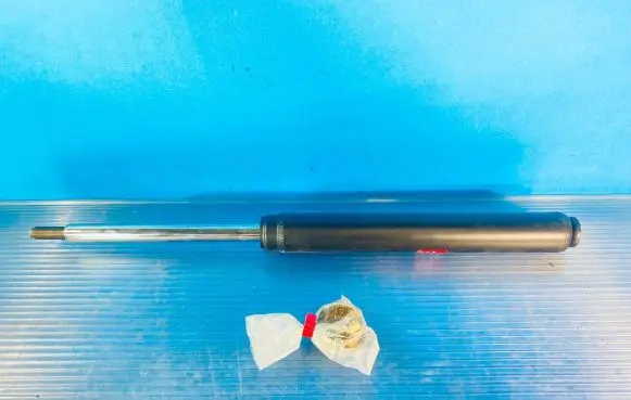 Volkswagen Golf II Front shock absorber/damper 364014