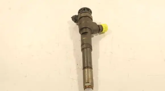 Nissan Micra K14 Fuel injector 0445110652