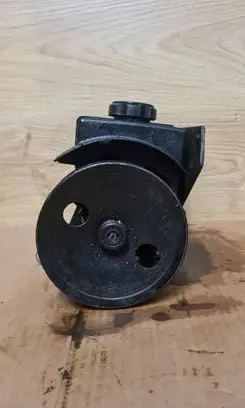 Volvo S70 V70 V70 XC Power steering pump 3546907