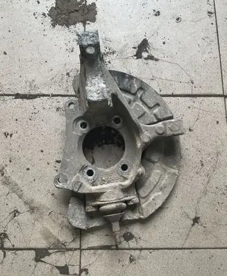 Volvo S60 Front wheel hub spindle knuckle