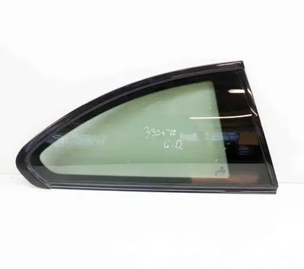 Rear side window