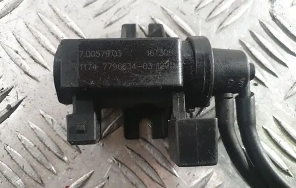 BMW 3 E90 E91 Sensor 7796634