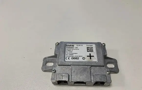 BMW 2 F22 F23 Aerial antenna amplifier 9358302