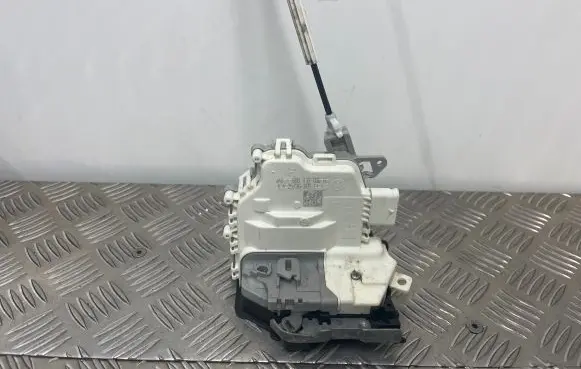 Audi Q5 SQ5 Rear door lock 8K0839016H