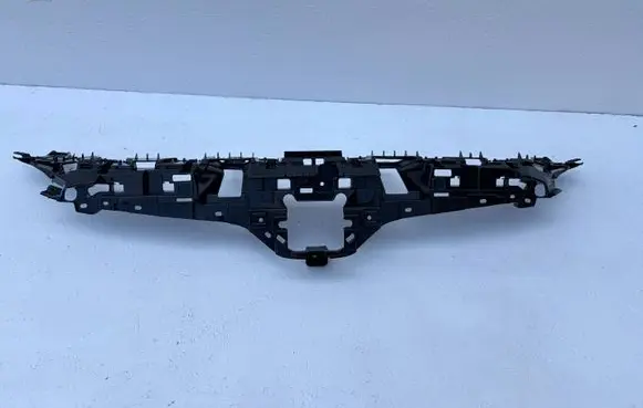 Toyota Highlander XU70 Front bumper upper radiator grill 531150E010