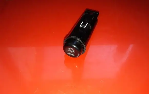 Mitsubishi Pajero Sport I Air conditioning (A/C) switch B89417 A759