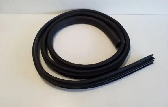 Ford Ecosport Front door rubber seal