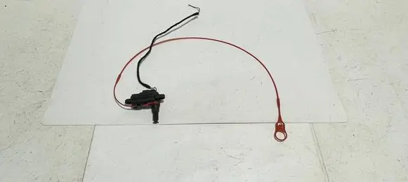 Audi Q2 - Fuel tank cap lock motor 4M0862153 37592