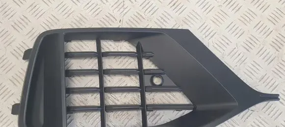 Audi Q8 Front bumper lower grill