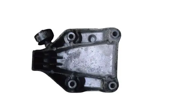 BMW 5 F10 F11 Engine mounting bracket 6777623
