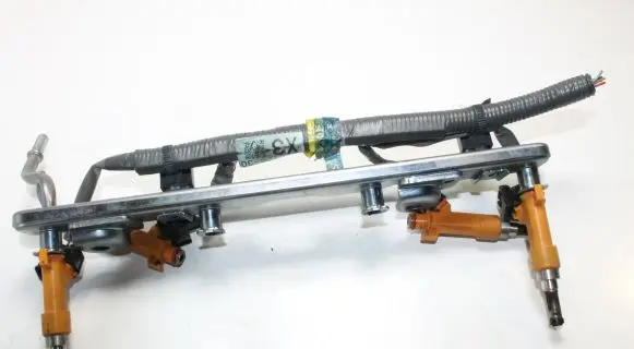 Lexus IS III XE30 Fuel main line pipe 8212630