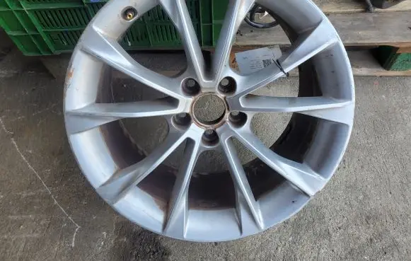 Audi A5 R18 alloy rim 8T0601025BB