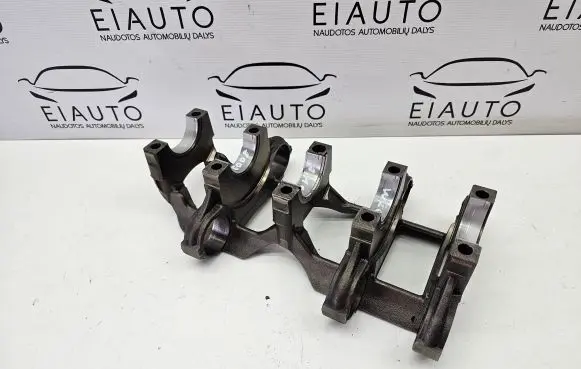 Mercedes-Benz C W204 Crankshaft Holder A6510130236