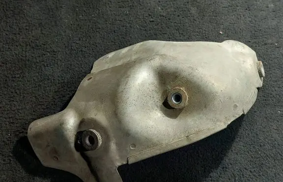 Exhaust heat shield