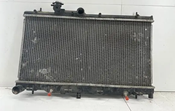 Subaru Legacy Coolant radiator 0010050 64114 9929