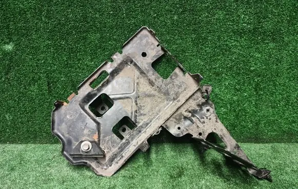 Opel Insignia B Battery tray 84221669
