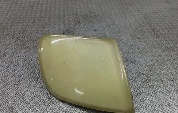 Volkswagen PASSAT B4 Front reflector 3A0941068
