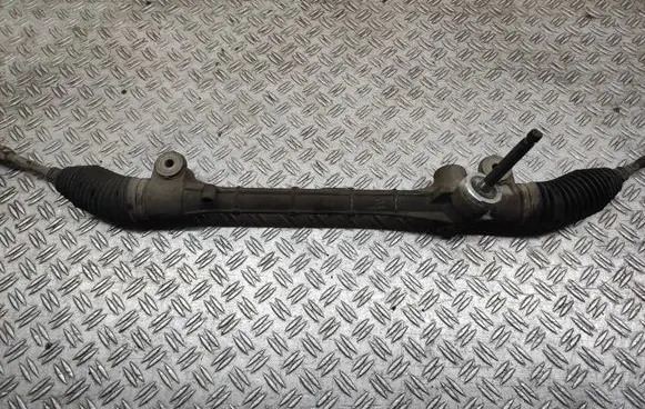 Toyota Yaris Steering rack F800000692