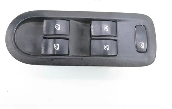 Renault Megane II Electric window control switch 8200160603