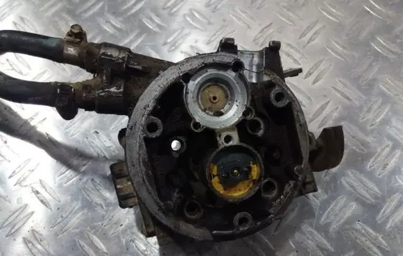 Renault Clio I Carburettor 7700850100 0438201131