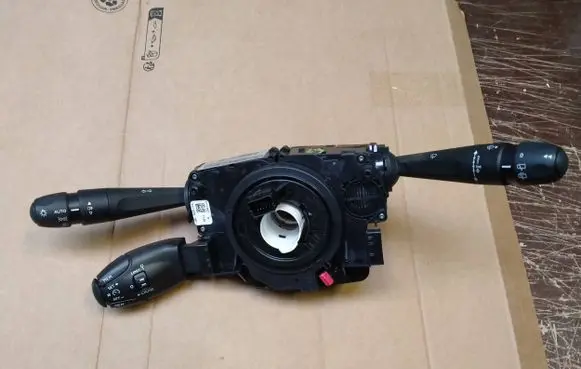 Peugeot 208 Light switch 98369259ZD00
