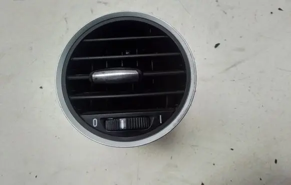 Alfa Romeo 159 Dash center air vent grill GT4299 LS376630