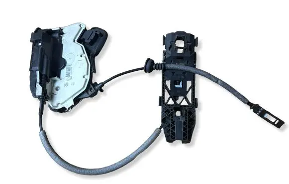 Volkswagen Golf VII Rear door lock 5K4839016S