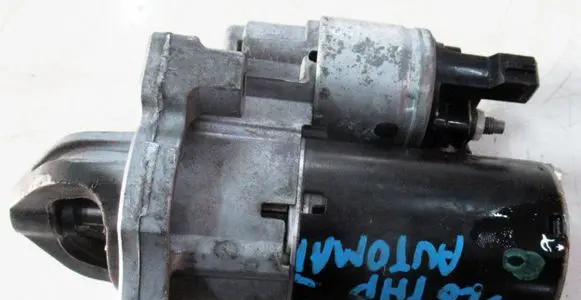 Citroen C4 Grand Picasso Starter motor 9674077280 ESM18E8 17A83918