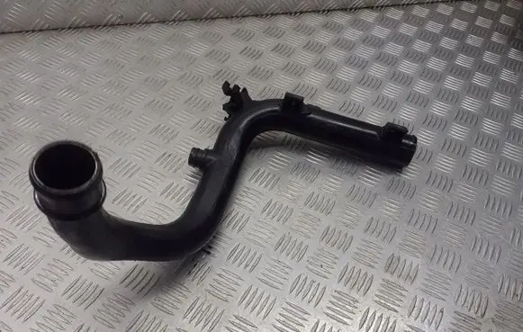 Opel Astra H Air intake hose/pipe 13251949