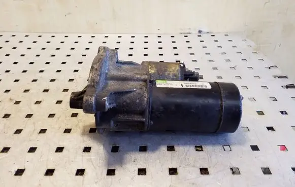Peugeot 206 Starter motor D6RA572