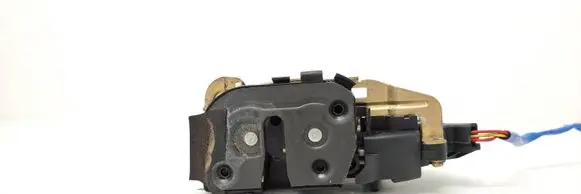 Mazda 323 Rear door lock