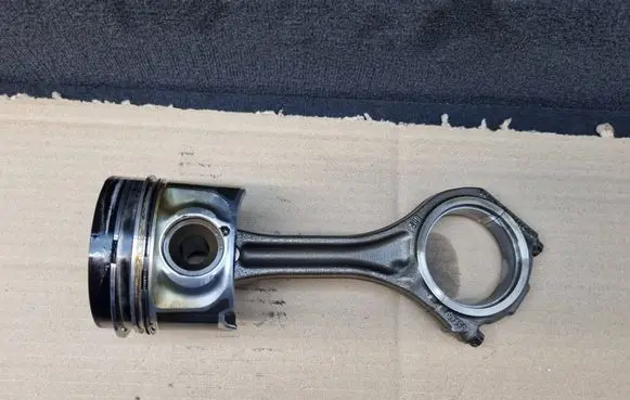 Audi A6 S6 C6 4F Piston with connecting rod 059198401E 059198401M 059107065BK