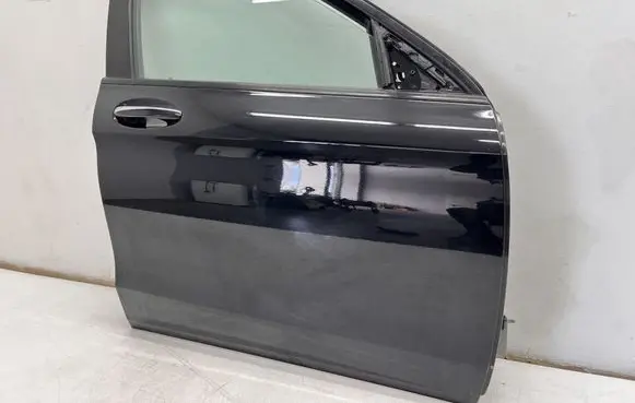 Mercedes-Benz GLC X253 C253 Front door 