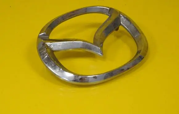 Mazda 626 Manufacturers badge/model letters GE4V51730