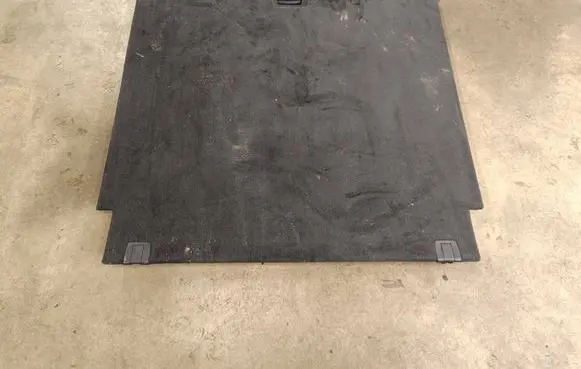 Trunk/boot floor carpet liner