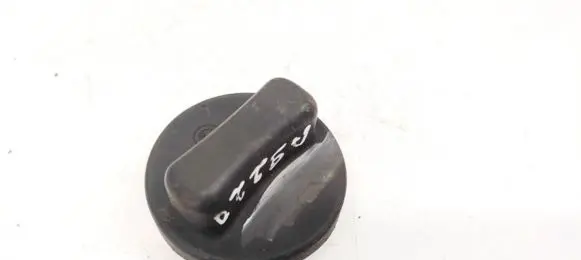 BMW 7 E38 Fuel tank filler cap 