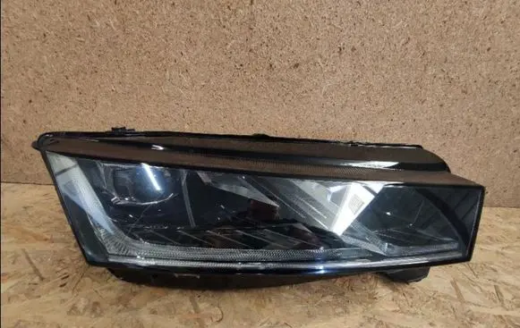 Skoda Octavia Mk3 (5E) Headlight/headlamp 5E4941016A