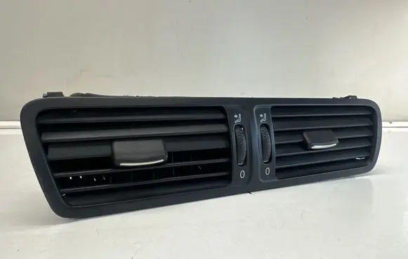 Volkswagen PASSAT B6 Dash center air vent grill 3C1819728F P0108668 T00243861
