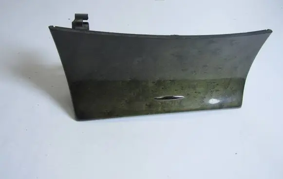 Mercedes-Benz CLS AMG C219 Ashtray (front) a2106830110-merc6