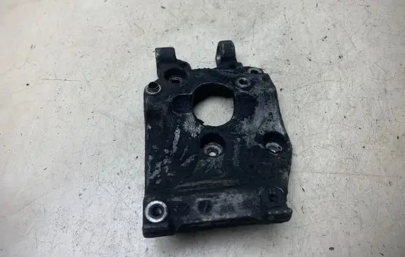 Citroen C5 Engine mounting bracket 9646719580
