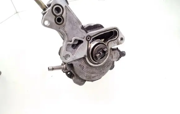 Seat Alhambra (Mk1) Vacuum pump 038145209A
