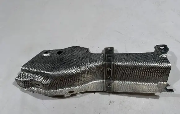 Ford Explorer VI Heat shield in engine bay L1MB-S113B89