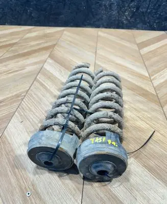 Mercedes-Benz E W211 Rear coil spring 
