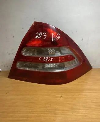 Mercedes-Benz C W203 Rear/tail lights A2038200264 C2825
