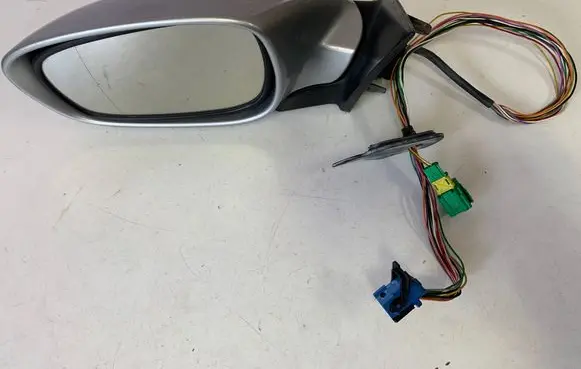 Peugeot 607 Front door electric wing mirror E9024091 E9014091