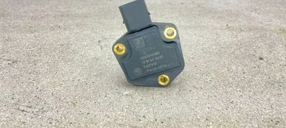 BMW M5 Oil level sensor 7607910 12617607910