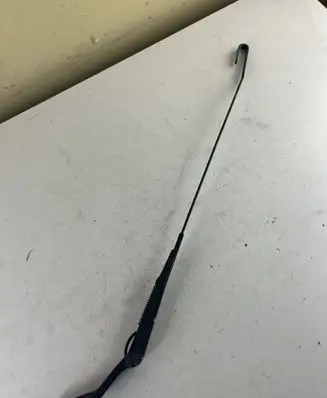 Mitsubishi Space Star Front wiper blade arm