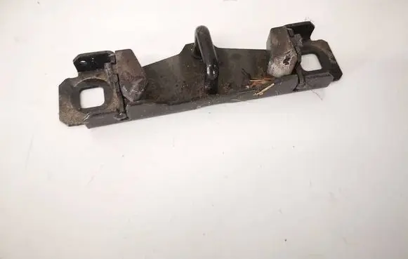 Ford Focus Rear door lock loop/hook striker 3m51r404b12