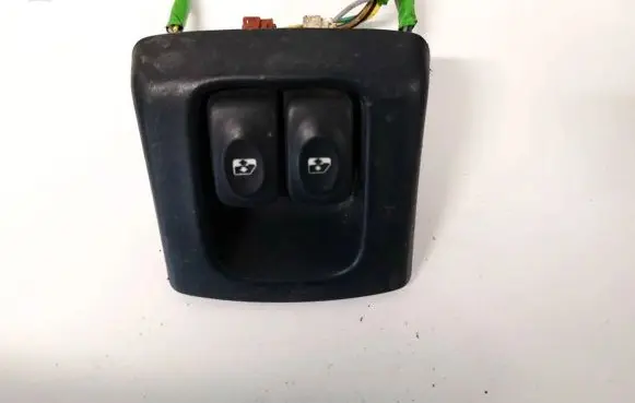 Renault Megane I Electric window control switch 7700841069 7700843250A
